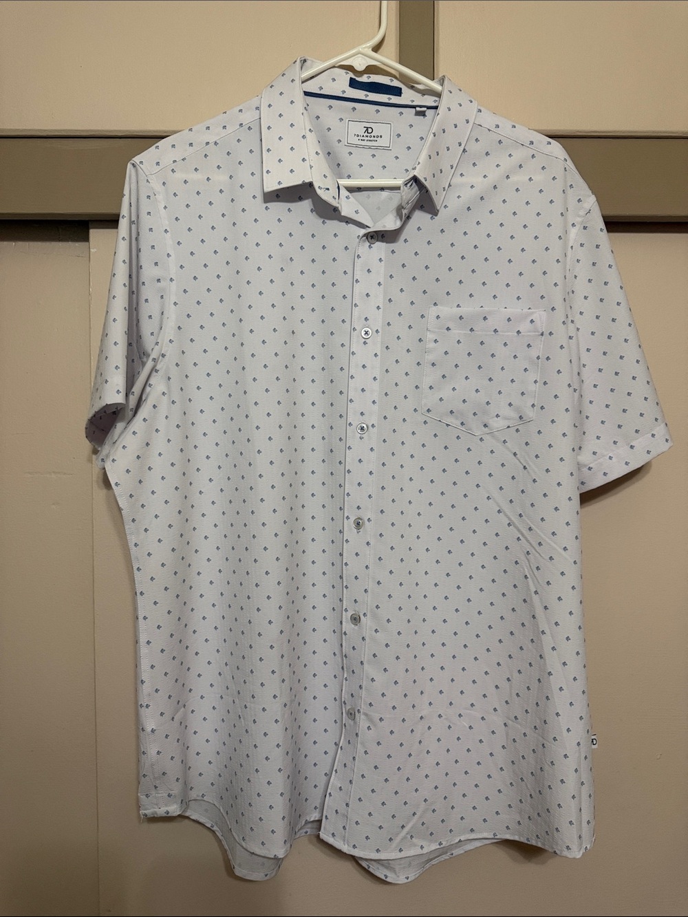 7 Diamonds White Short-Sleeve Button-Down Shirt with Blue Micro Print